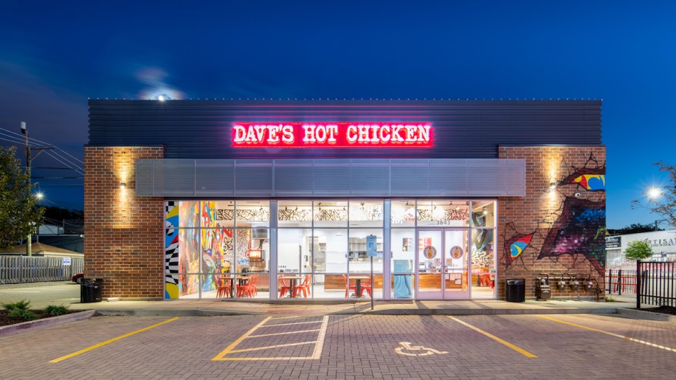 daves hot chicken halal