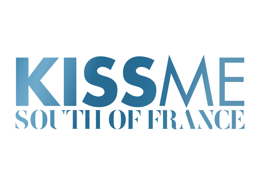 Kiss Me in Paris