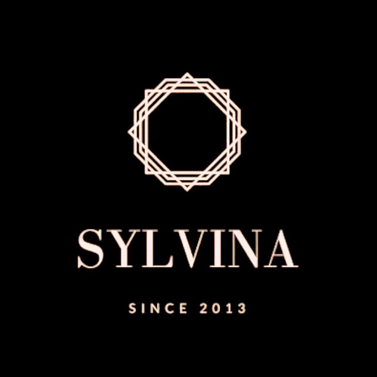 SYLVINA THE FEMININE GALLERY